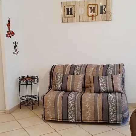 Entre Arènes Et Maison Carrée Hébergement de vacances Nîmes